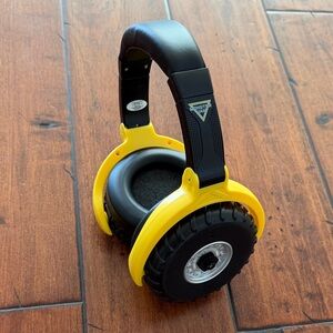 Monster Jam Light Up Tire Earmuffs